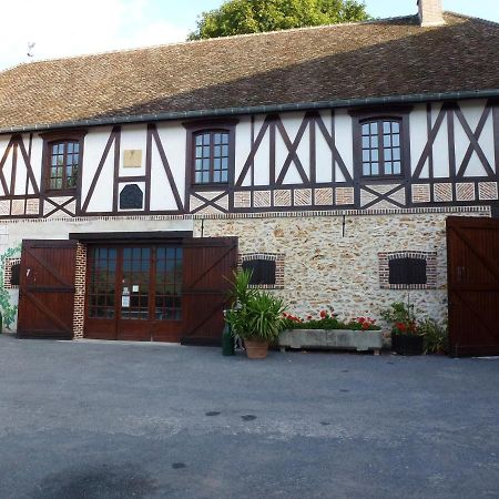 Le Domaine Du Cellier Bed & Breakfast เซซาน ภายนอก รูปภาพ