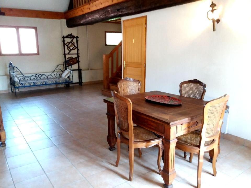 Le Domaine Du Cellier Bed & Breakfast เซซาน ภายนอก รูปภาพ